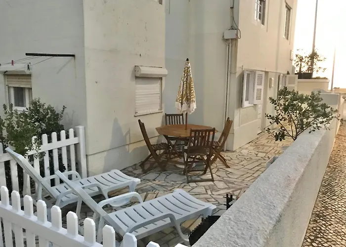 Casa Do Cao Da Do Furadouro * オヴァール